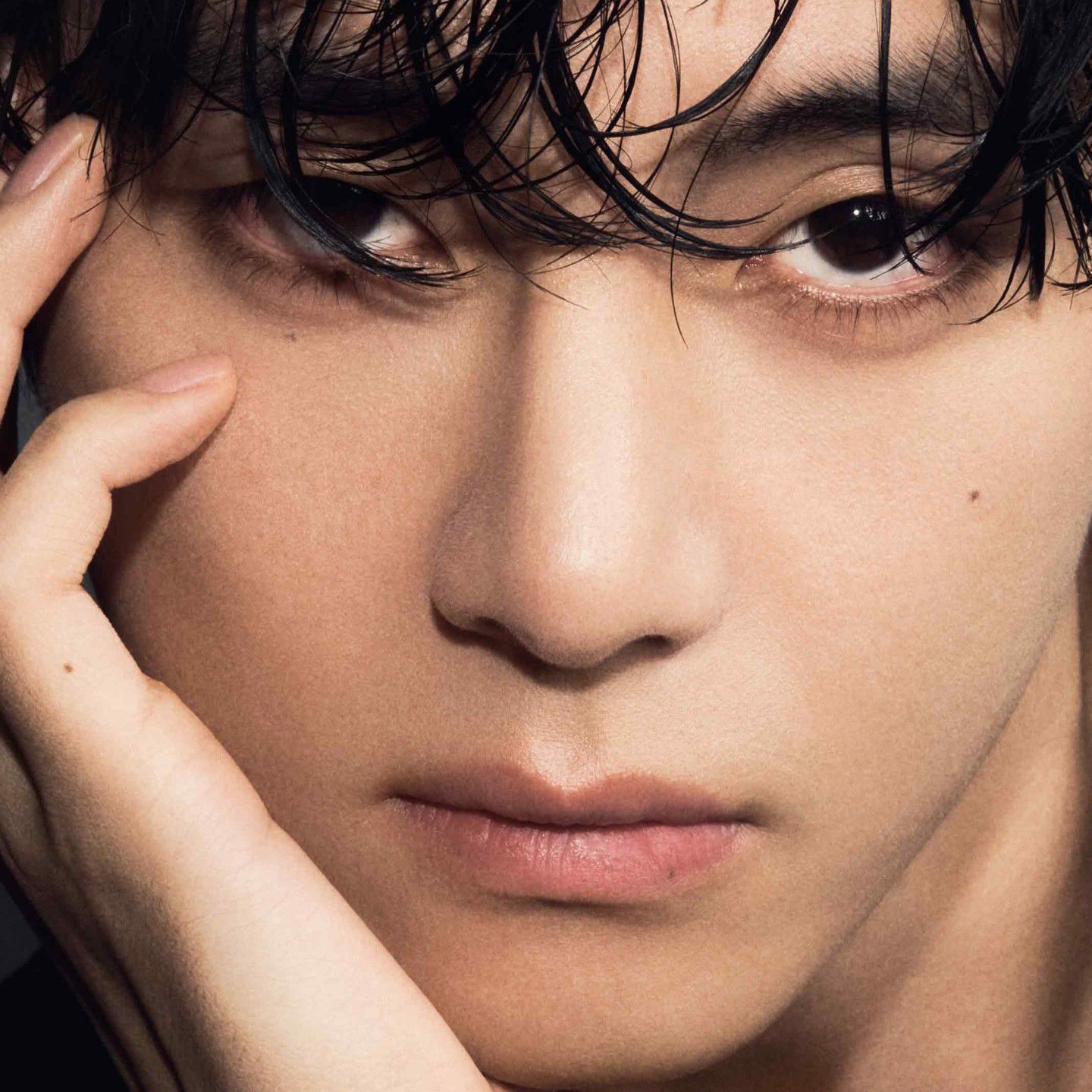 Latest photo of V (BTS)