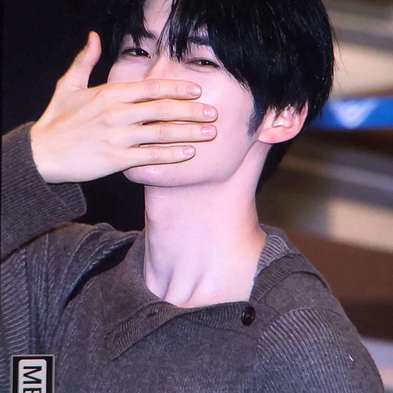 Latest photo of Sung Hanbin (ZEROBASEONE)