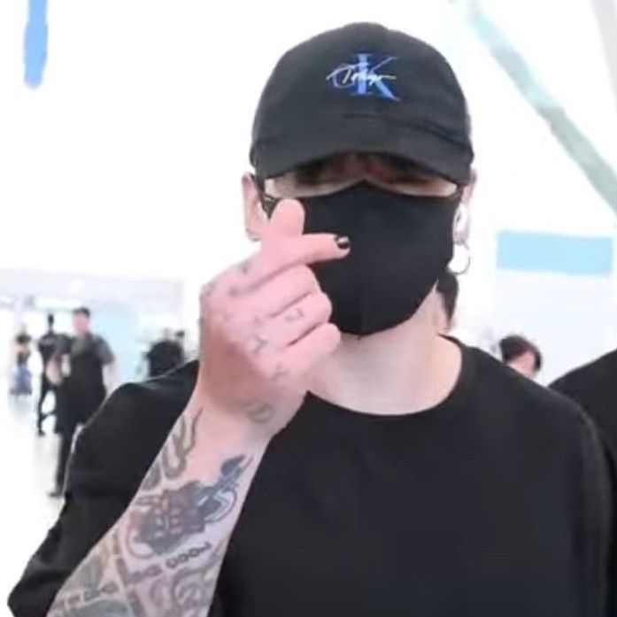 柾国 (防弹少年团)的最新活动照片