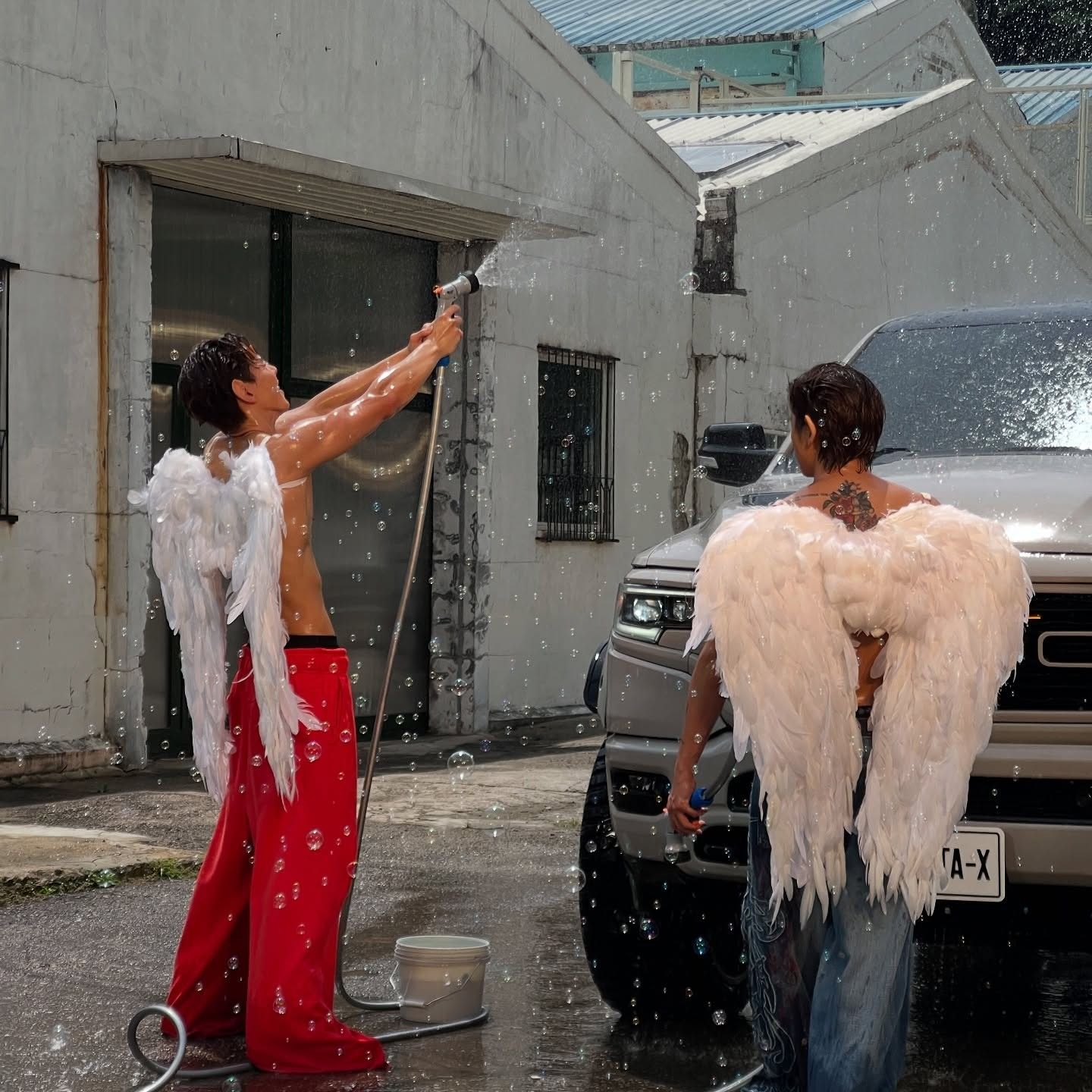 Behind-the-scenes cut of Shownu (MONSTA X)