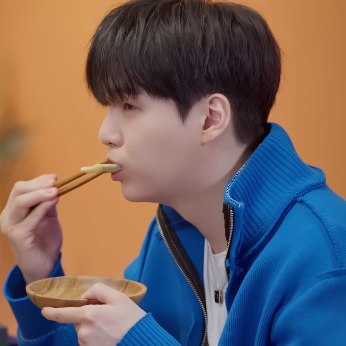 Behind-the-scenes cut of SUGA (BTS)