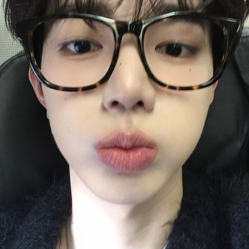 Latest photo of Zhang Hao (ZEROBASEONE)