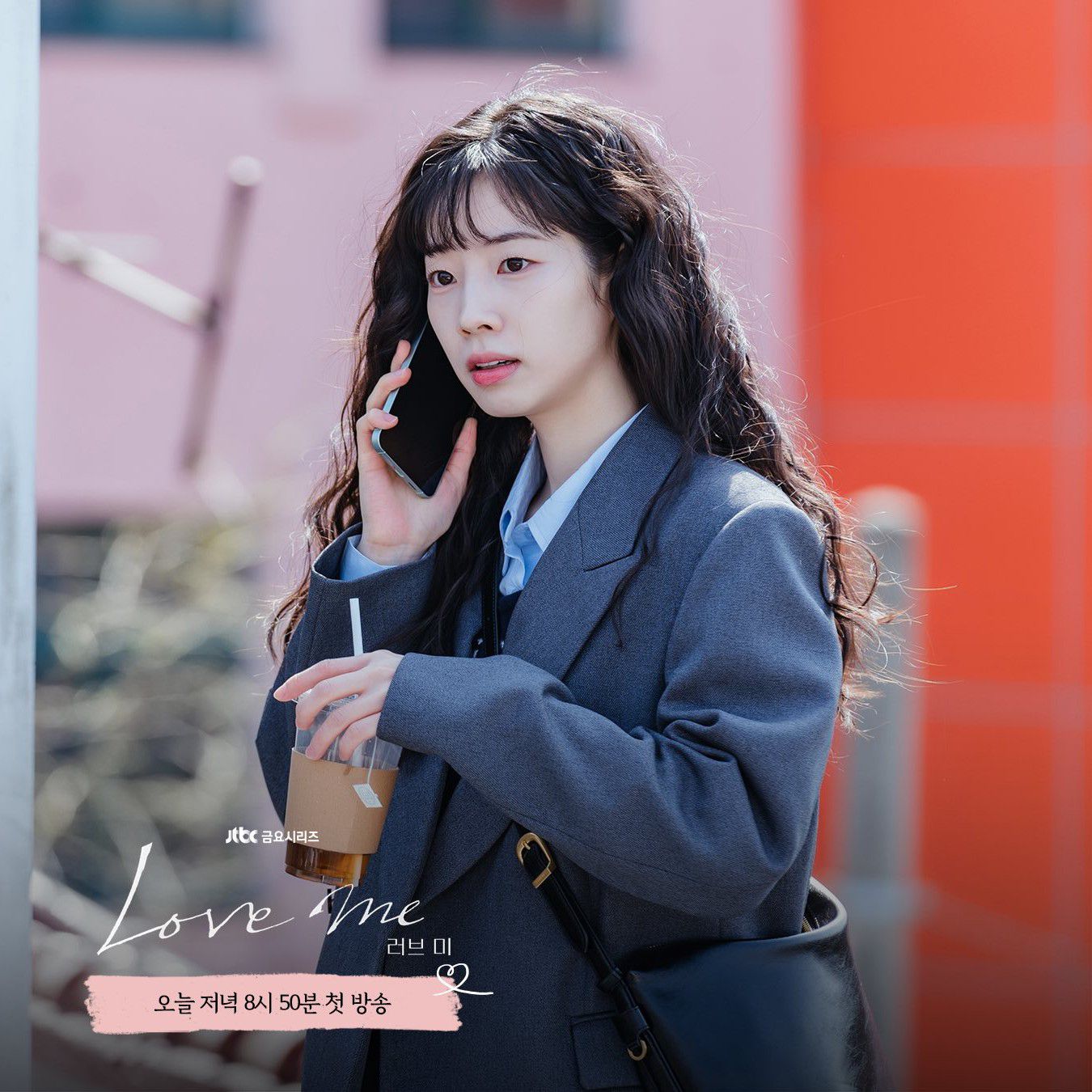 Behind-the-scenes cut of Dahyun (TWICE)