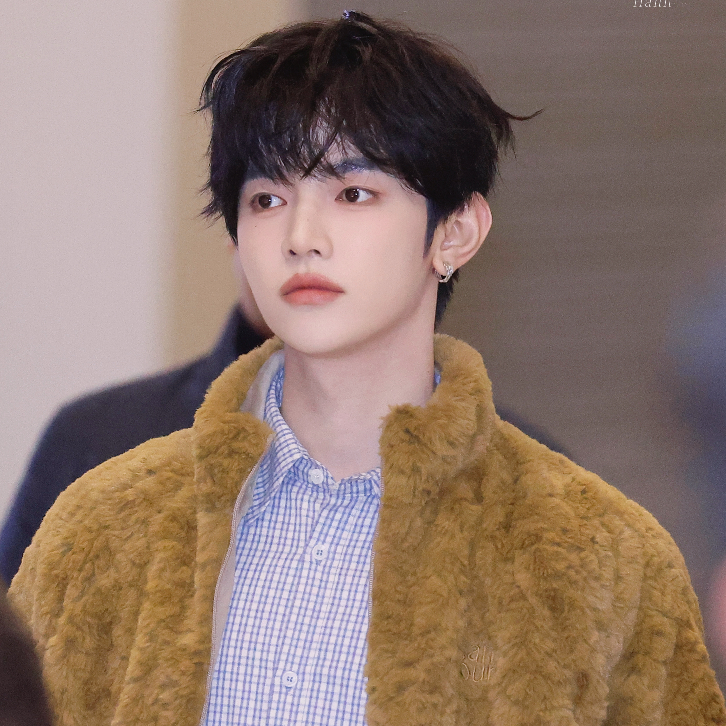 章昊 (ZEROBASEONE)的幕后花絮