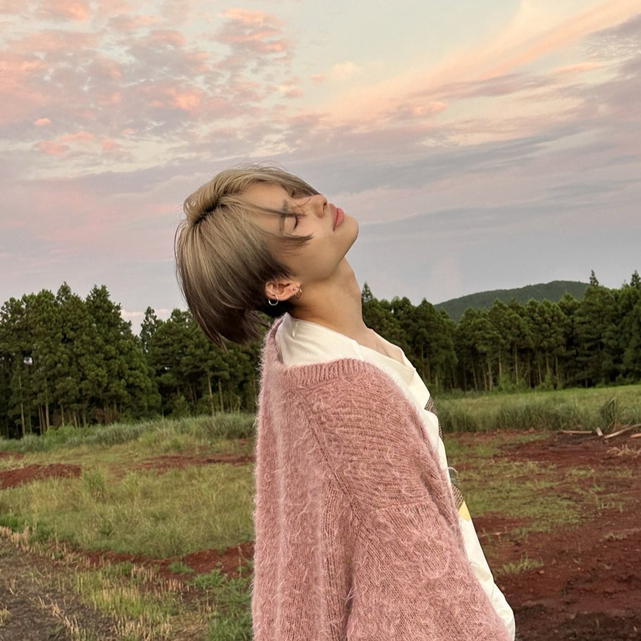 NI-KI (ENHYPEN)的最新照片