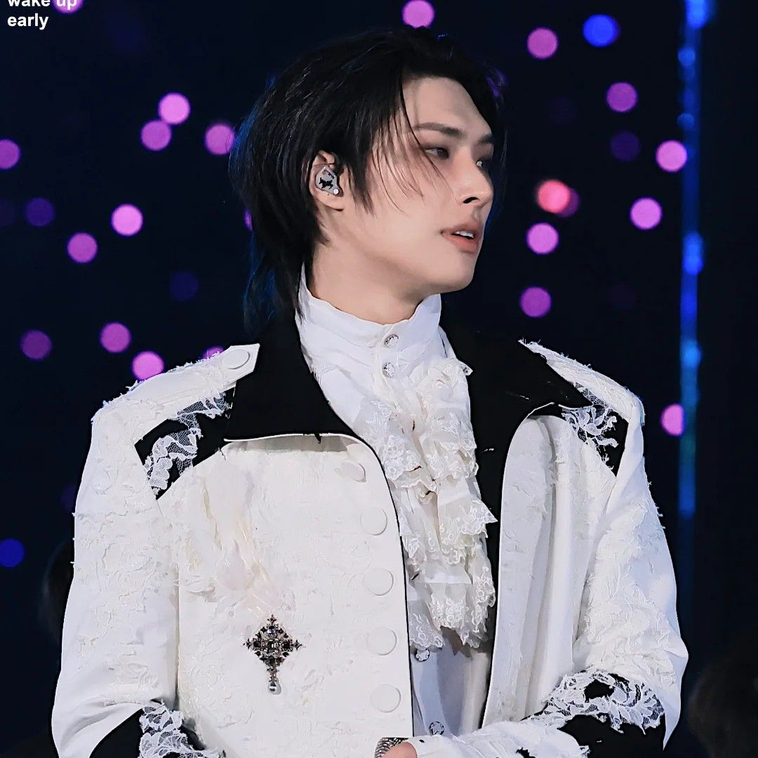 旼琦 (ATEEZ)的最新照片