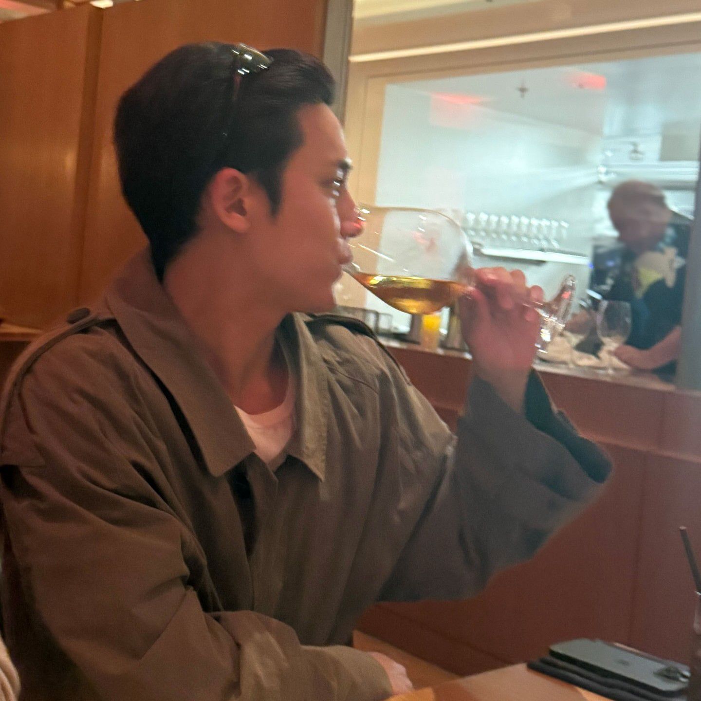 A moment captured by Mingyu (SEVENTEEN)'s fan