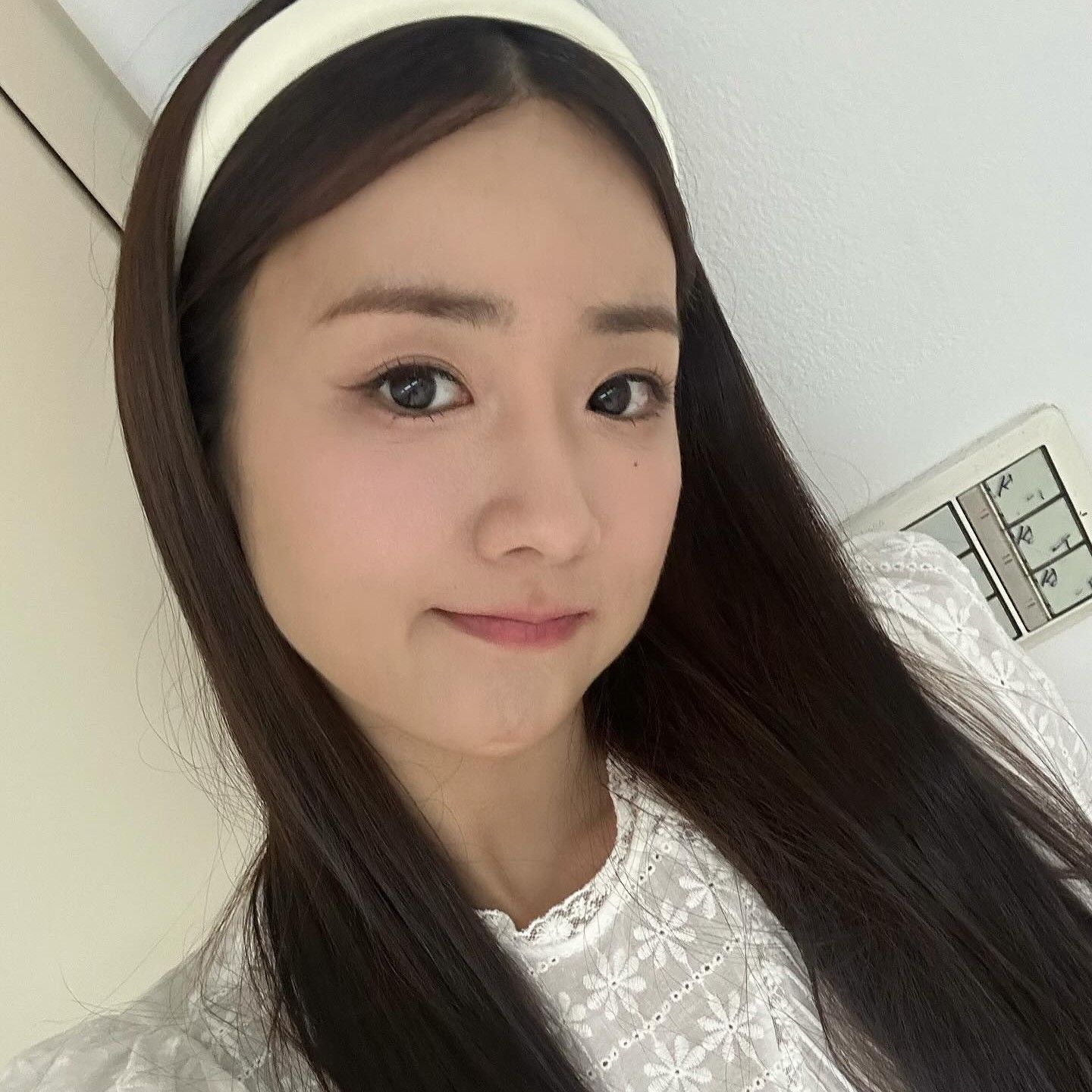 Foto aktivitas terbaru Yoon Bomi (Apink)