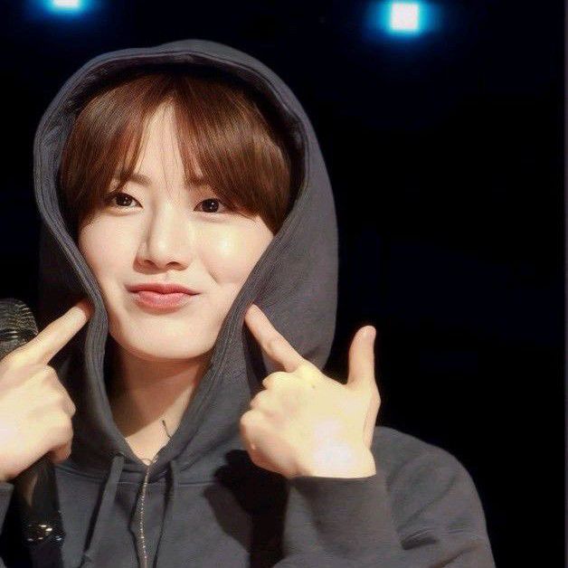 ジュンギュ (TREASURE)の舞台裏ショット