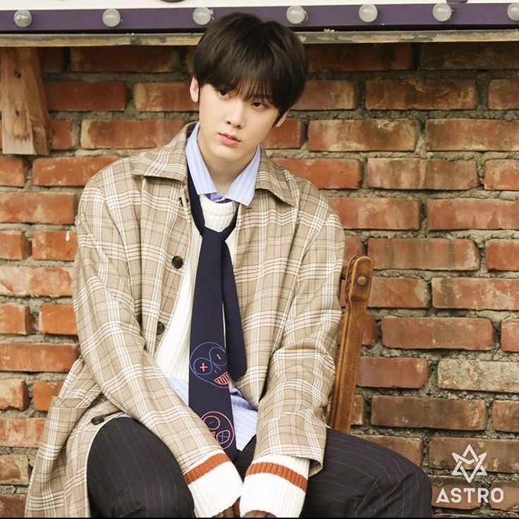 Latest photo of Sanha (ASTRO)