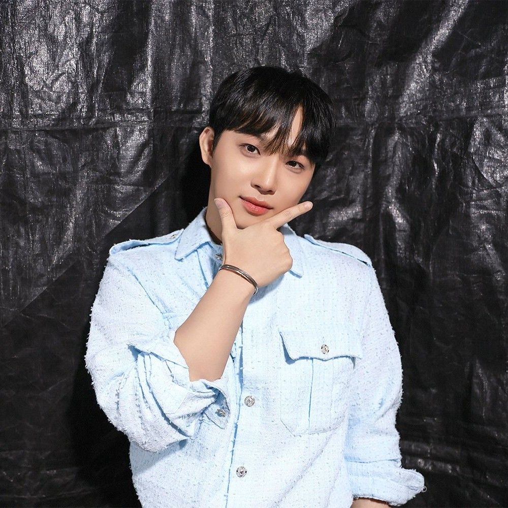 A moment captured by Lim Hyunsik (BTOB)'s fan