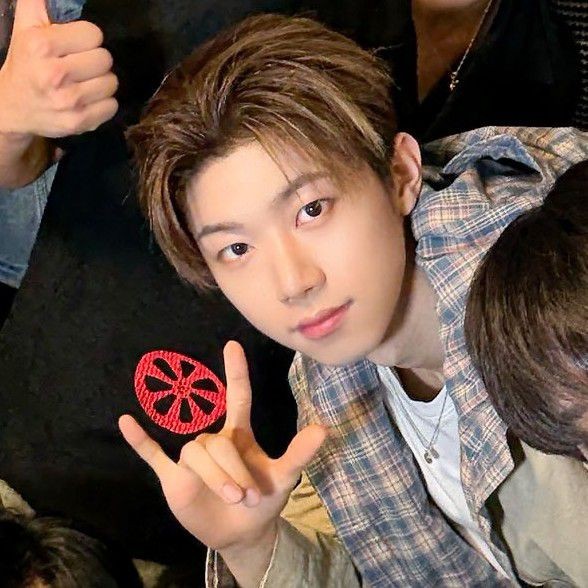 Foto profil Hyunwoo (Xikers) yang disukai penggemar