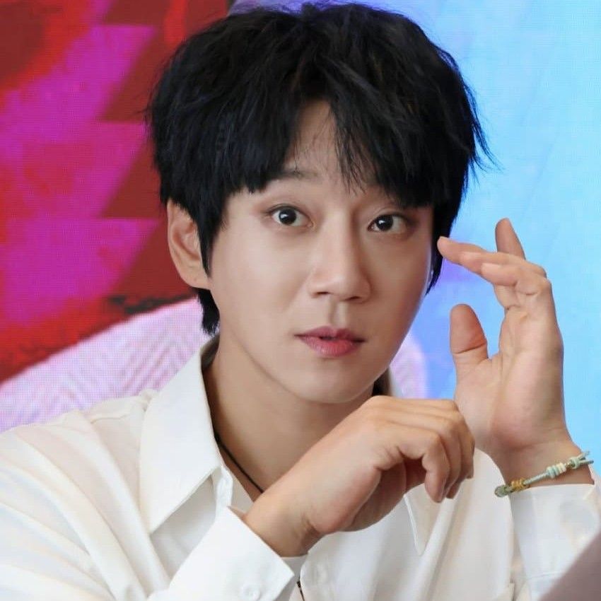 ファン・チヨルの最新写真