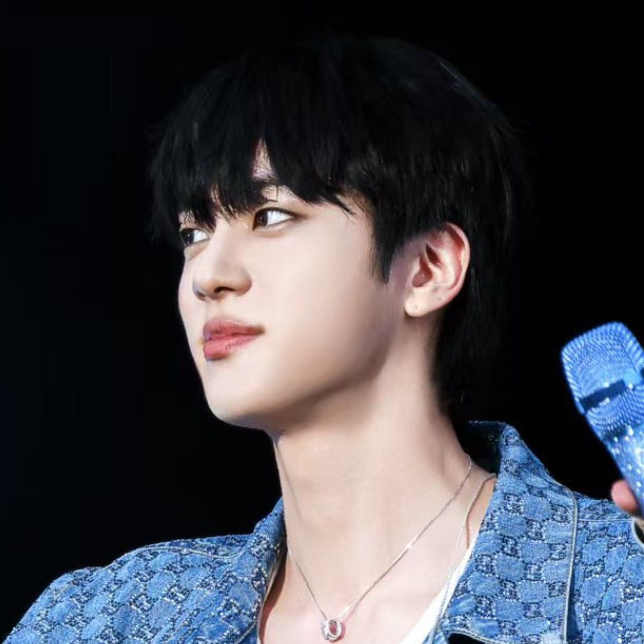 Behind-the-scenes cut of Jin (BTS)