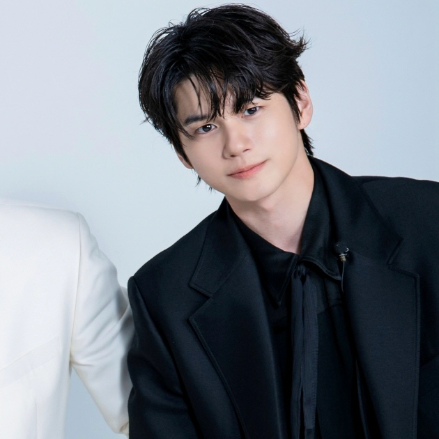 Behind-the-scenes cut of Ong Seongwu