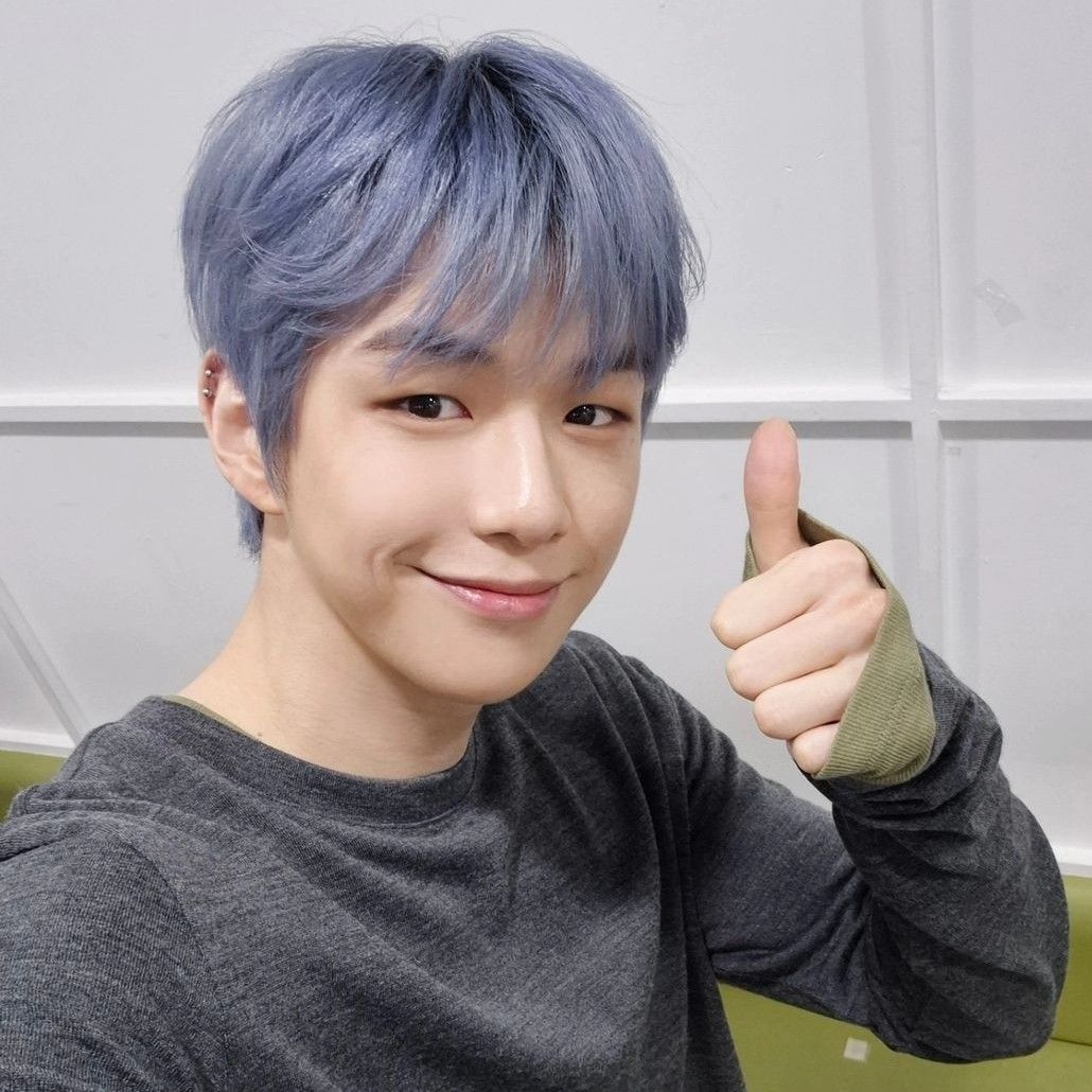 Behind-the-scenes cut of Kang Daniel