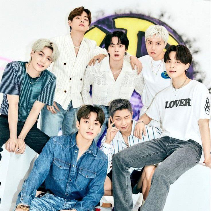 Behind-the-scenes cut of BTS