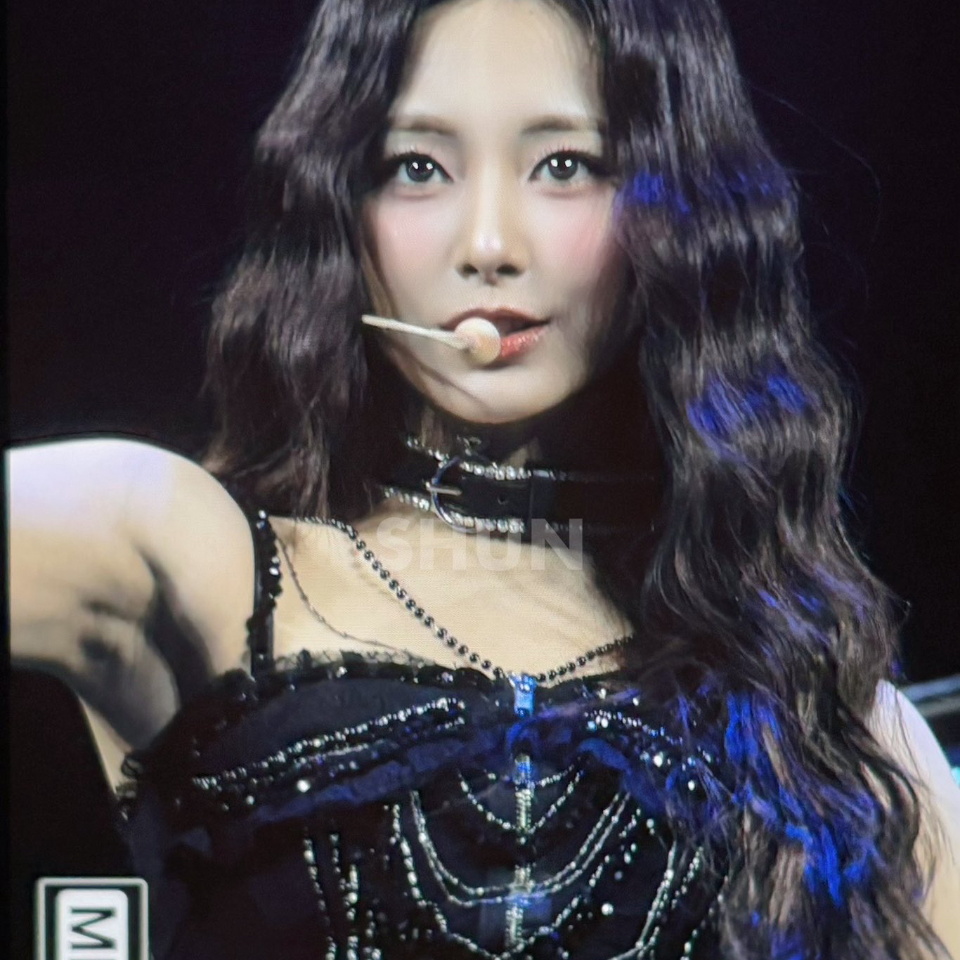 Foto aktivitas terbaru Tzuyu (TWICE)