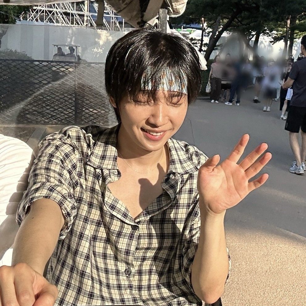 Latest photo of Jeong Sewoon