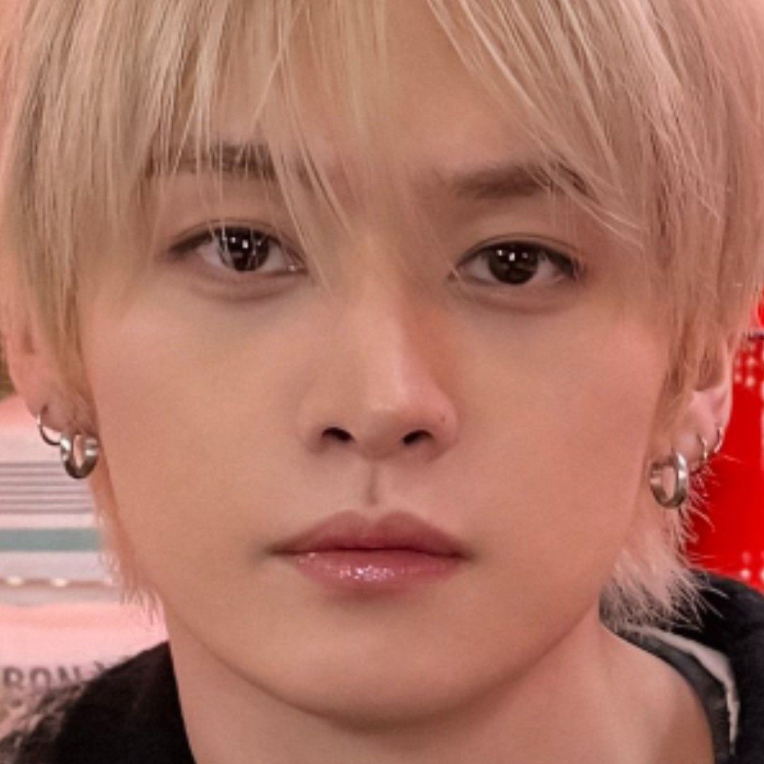 Recent activity shot of Lee Know (Stray Kids)