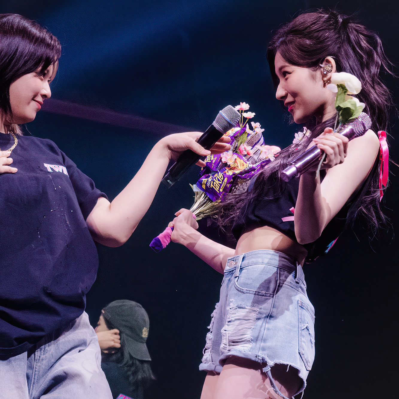 Sana (TWICE)的幕後花絮