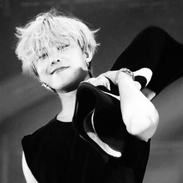 G-DRAGON (BIGBANG)の最新写真