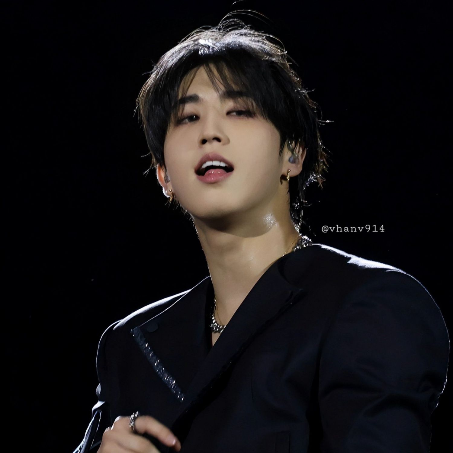 Latest photo of HAN (Stray Kids)