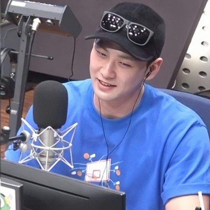 A moment captured by Baekho's fan