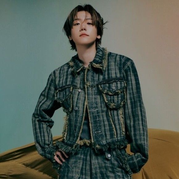 Recent activity shot of Baekhyun (EXO)