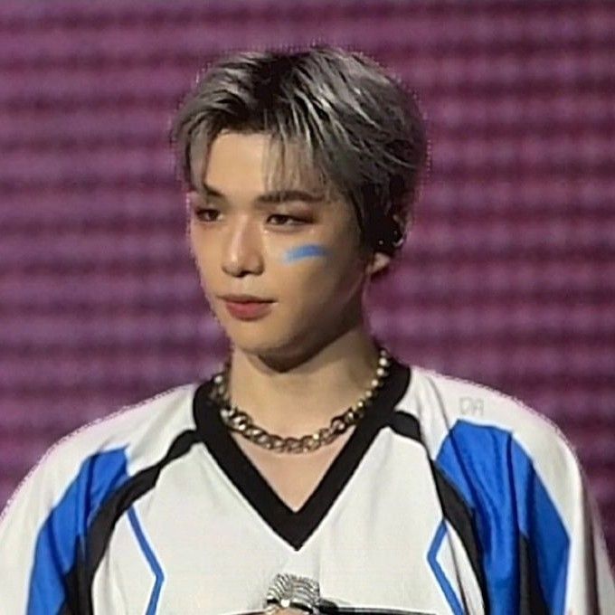Recent activity shot of Kang Daniel