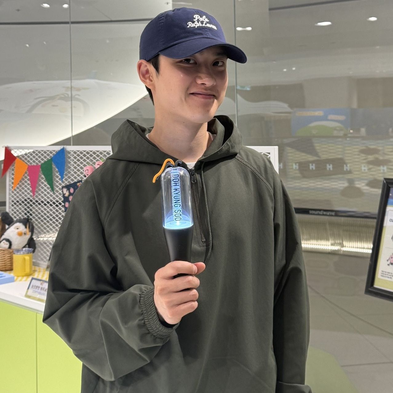 Behind-the-scenes cut of D.O. (EXO)