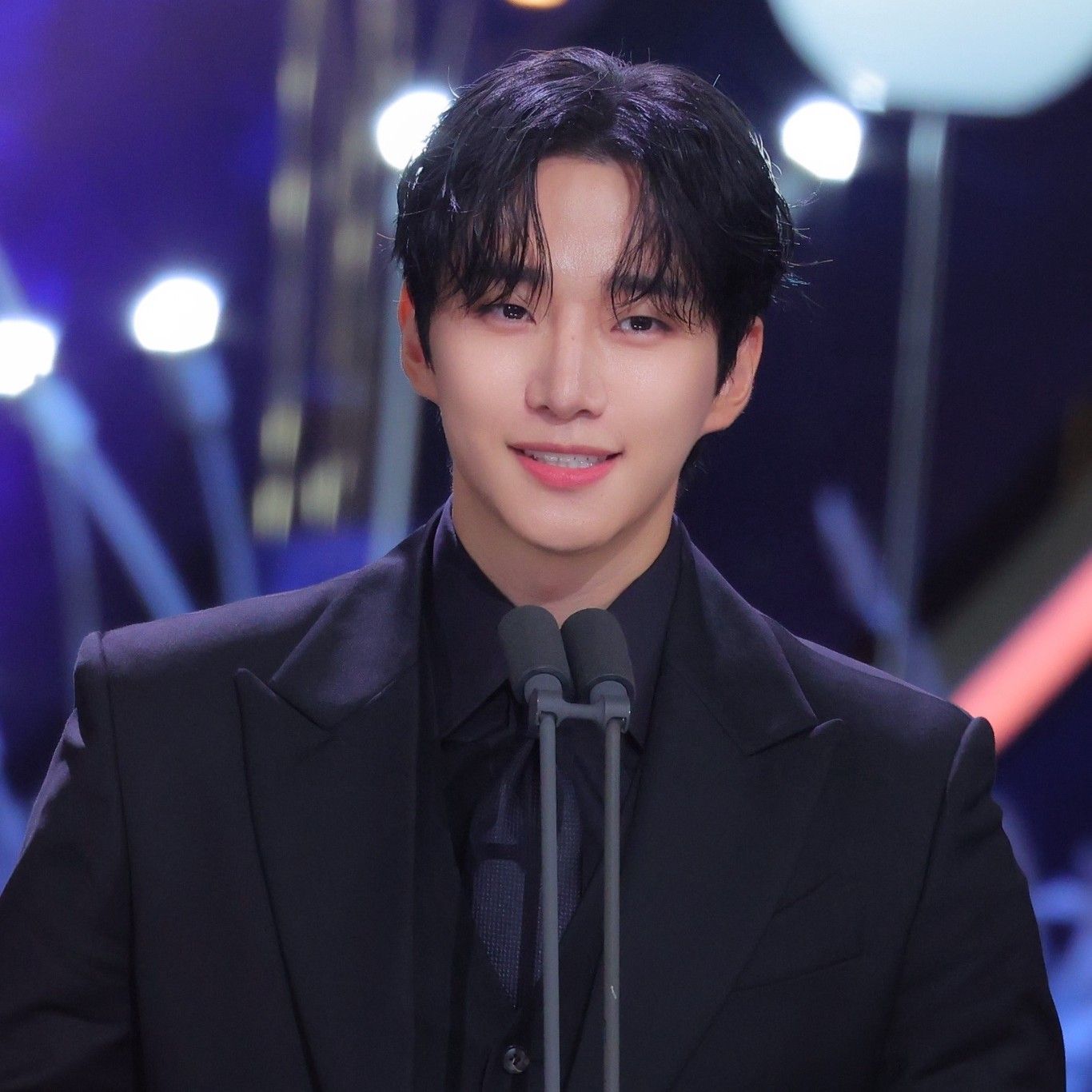 Behind-the-scenes cut of Junho (2PM)