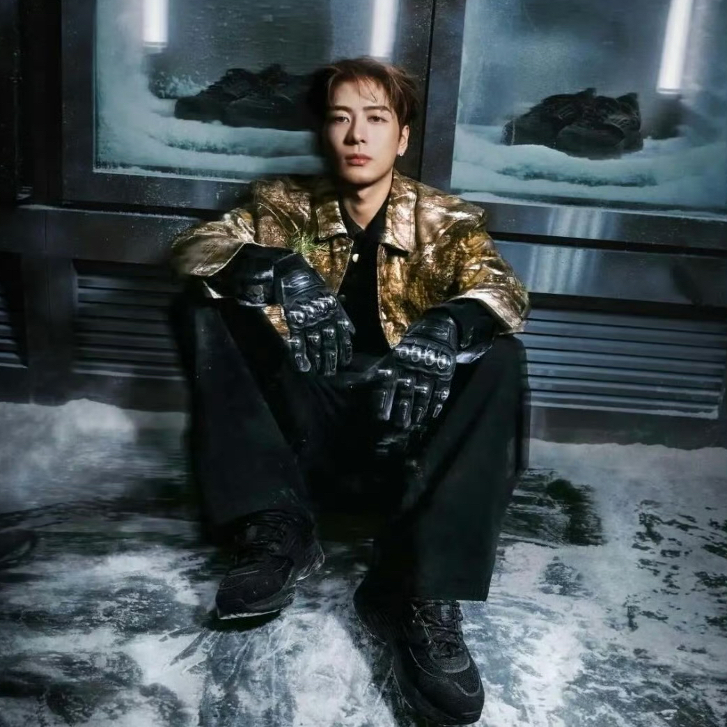 Behind-the-scenes cut of Jackson (GOT7)
