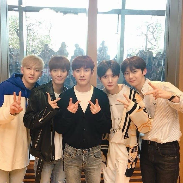 Latest photo of NU'EST