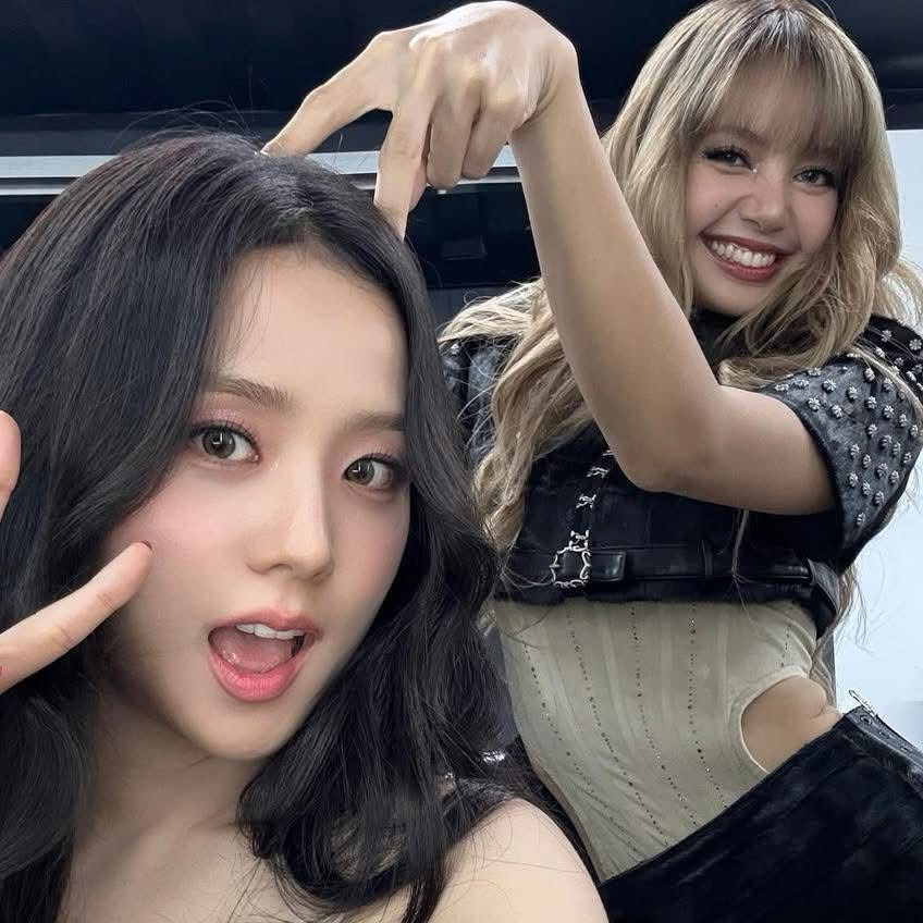 Lisa (BLACKPINK)粉丝拍下的瞬间