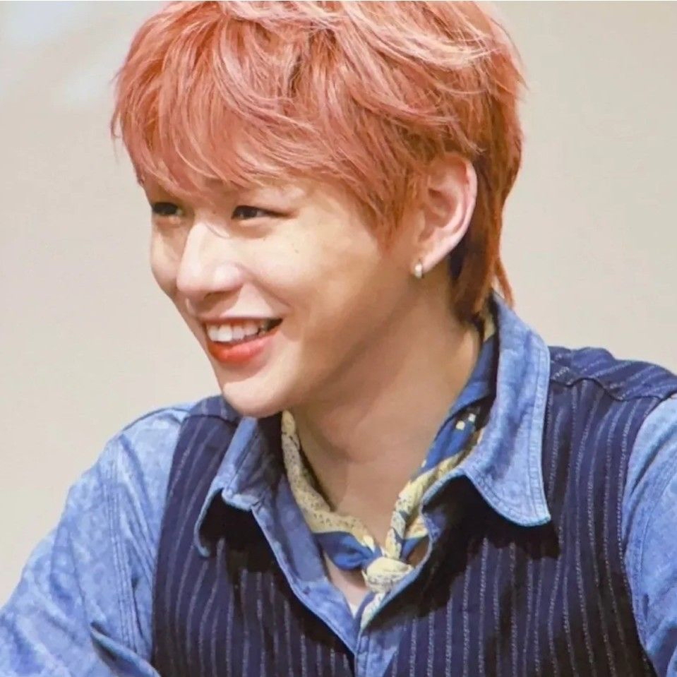 Behind-the-scenes cut of Kang Daniel