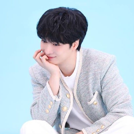 A moment captured by Kim Jonghyeon's fan