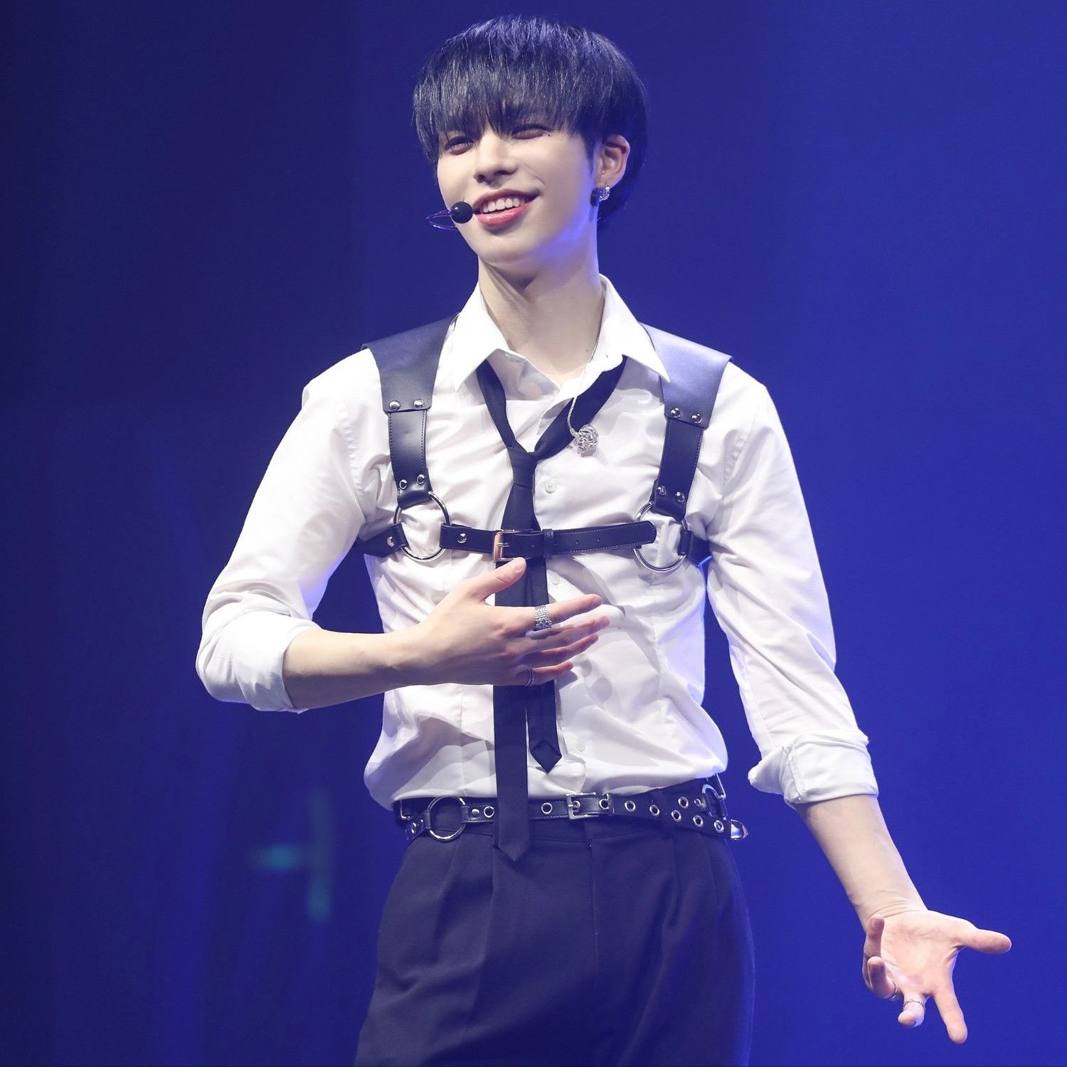 Behind-the-scenes cut of BX (CIX)