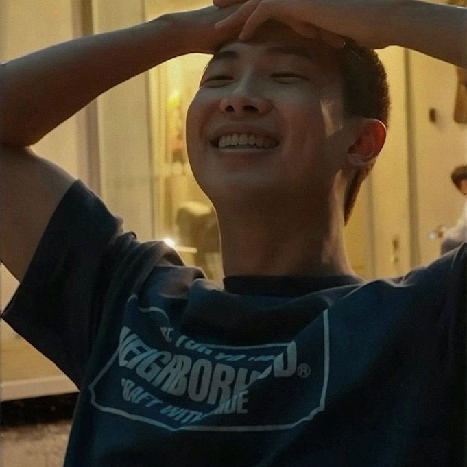 RM (방탄소년단)의 비하인드 컷