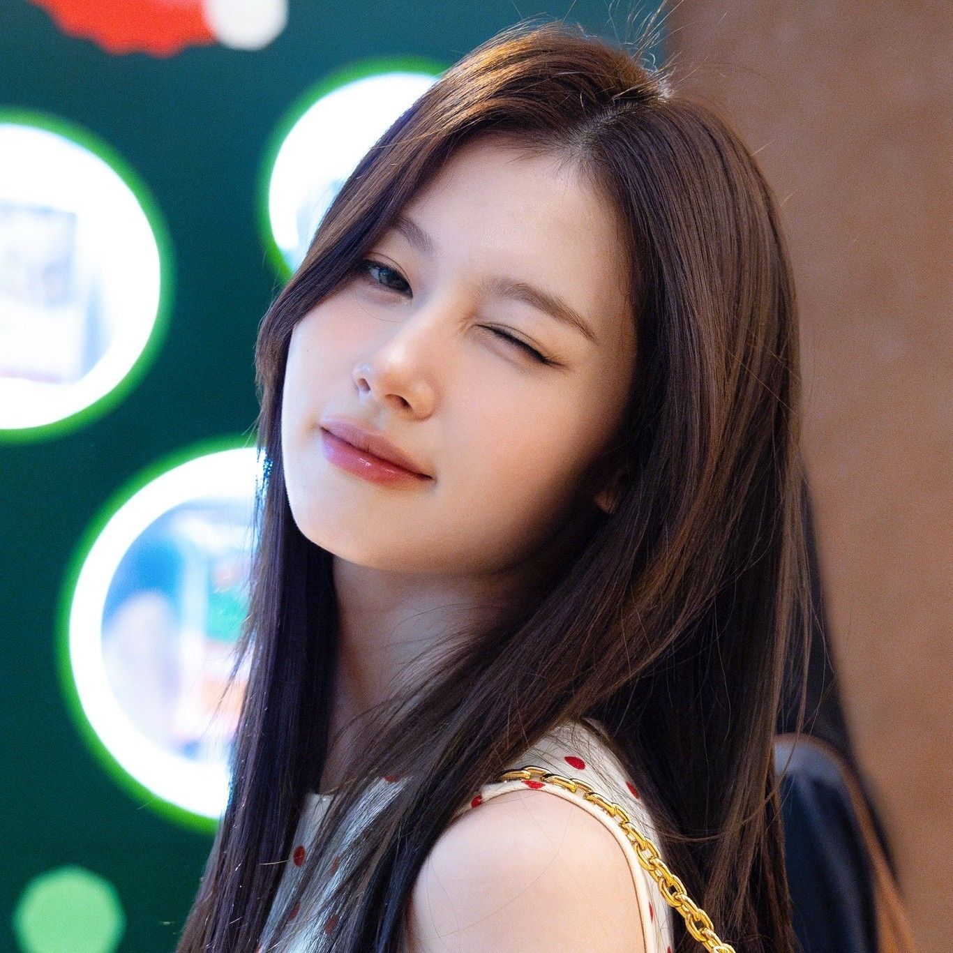 Sana (TWICE)的最新活動照片