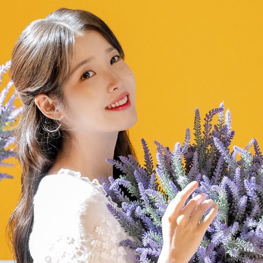 Recent activity shot of IU