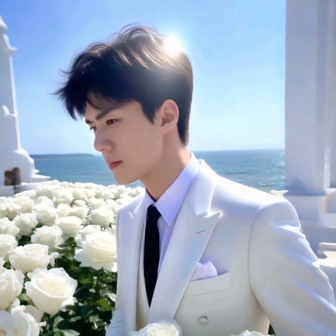 Recent activity shot of Sehun (EXO)