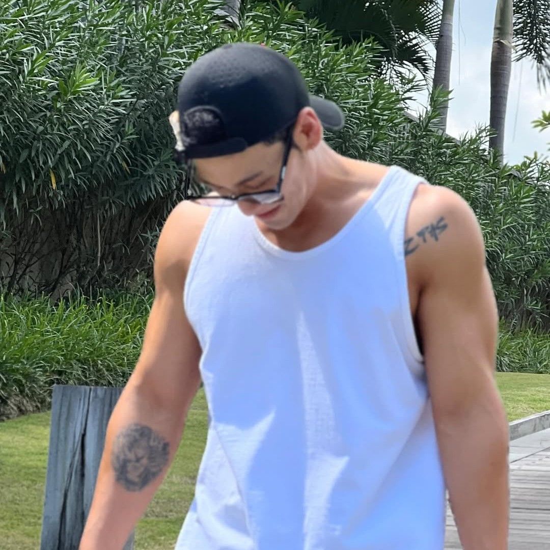 Latest photo of Baekho
