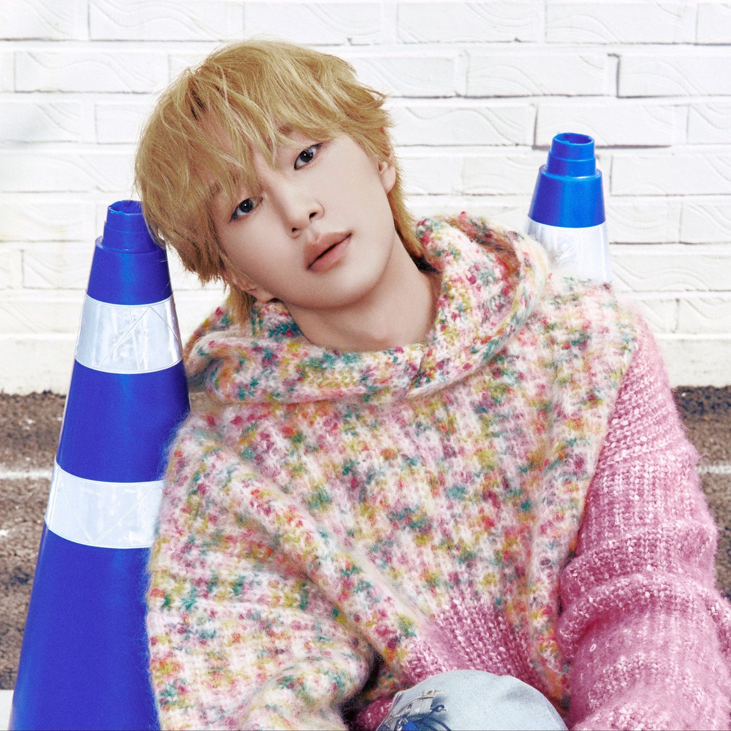 Behind-the-scenes cut of SHINee