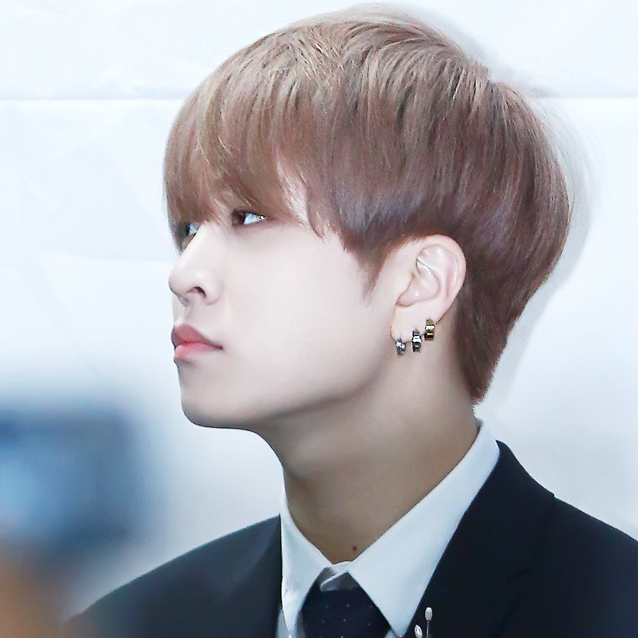 Latest photo of Youngjae (GOT7)