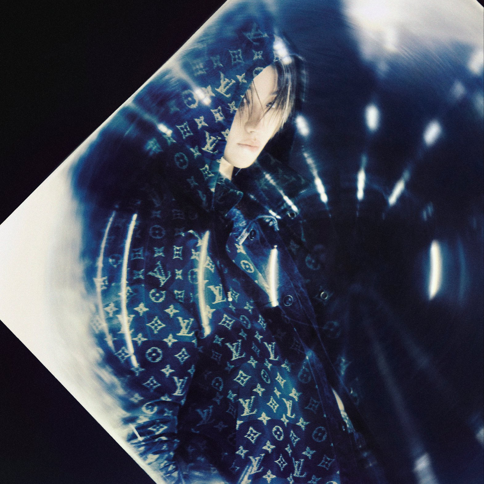 Behind-the-scenes cut of The 8 (SEVENTEEN)