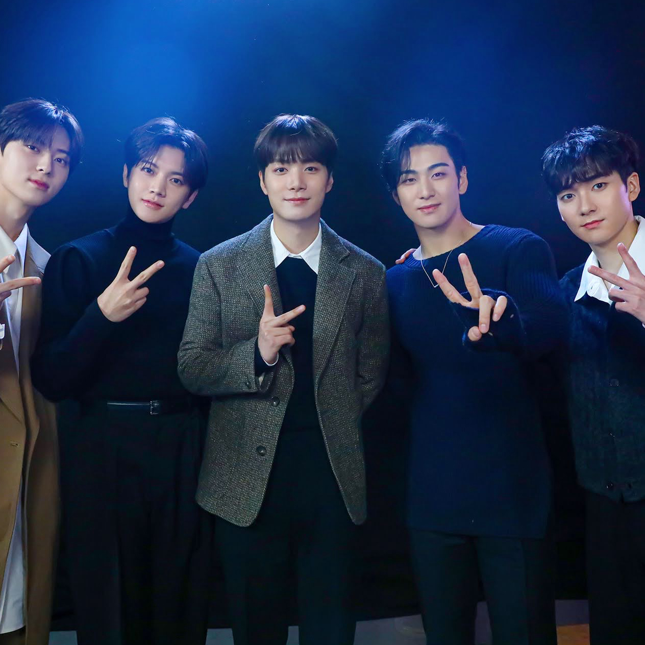 Latest photo of NU'EST
