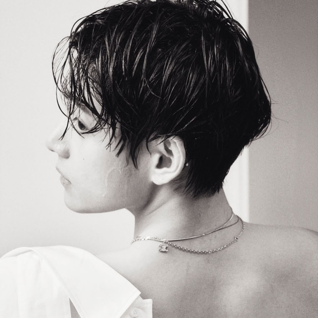 뷔 (방탄소년단)의 비하인드 컷