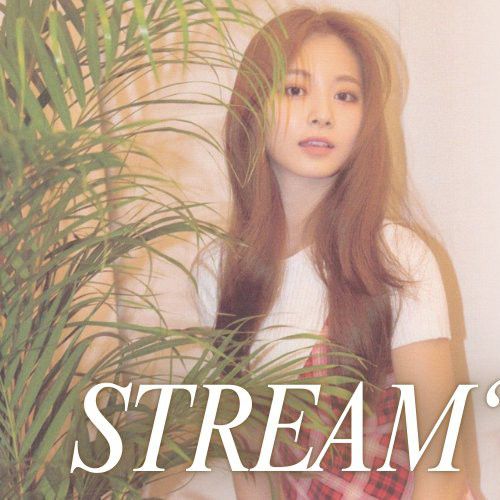 Foto aktivitas terbaru Tzuyu (TWICE)