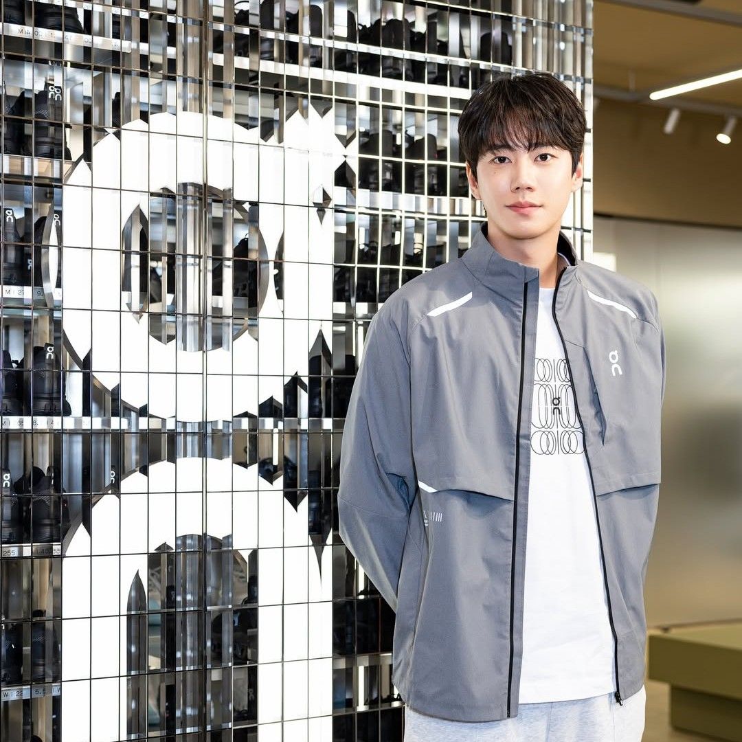 Latest photo of Lee Junyoung